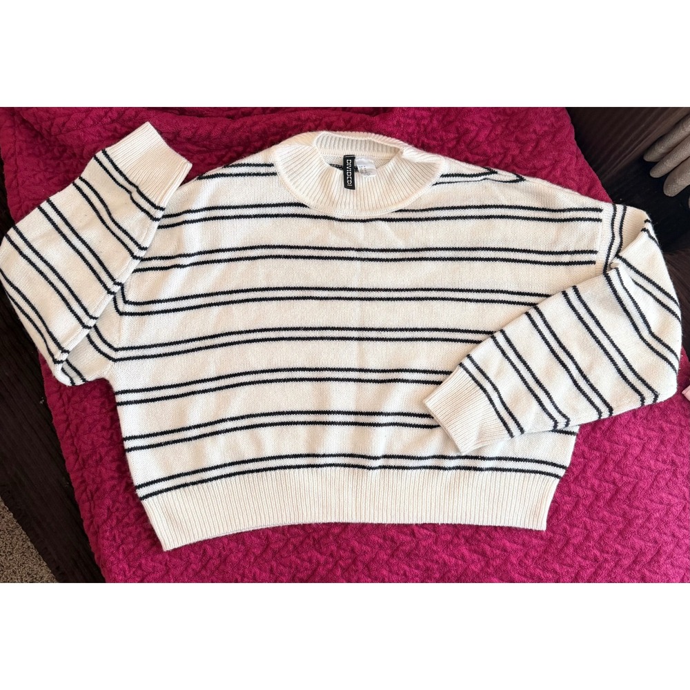 H&M Divided Striped Cropped Sweater Off White Black Mock Neck Knit Size M